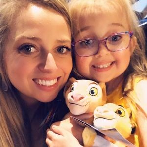 Meet your Posher, Alyssa